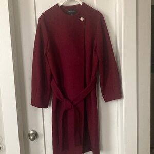 Tie waist Coat 🧥,Burgundy/maroon color, size-XS, 50% wool, belted , lined.